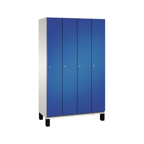 C+P Kleiderspind Cambio mit Standfuß 1.200 x 1.980 x 525 mm (B x H x T) 4 Abteile lichtgrau