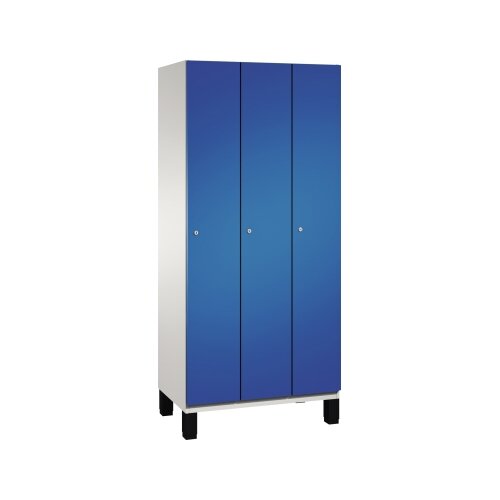 C+P Kleiderspind Cambio mit Standfuß 900 x 1.980 x 525 mm (B x H x T) 3 Abteile lichtgrau