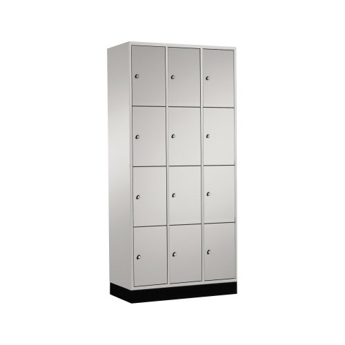 C+P Schließfachschrank Intro mit Sockel 920 x 1.950 x 500 mm (B x H x T) 12 Fächer