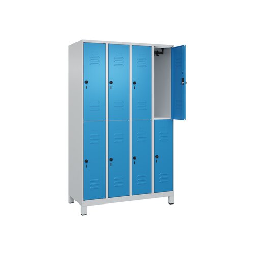 C+P Kleiderspind Classic PLUS mit Standfuß 1.200 x 1.950 x 500 mm (B x H x T) lichtgrau