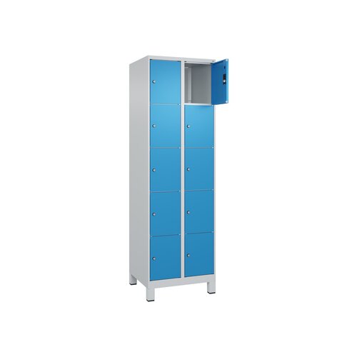 C+P Schließfachschrank Classic PLUS mit Standfuß 10 Fächer lichtgrau