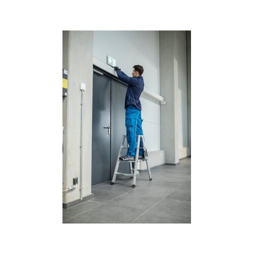 MUNK Stehleiter max. Arbeitshöhe 2,45 m
