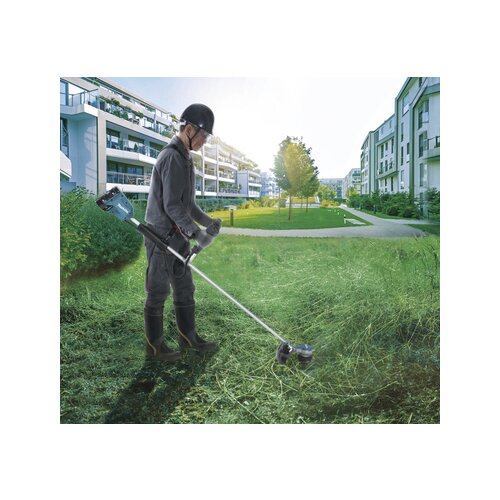 Makita® Freischneider DUR368L Zubehör erforderlich