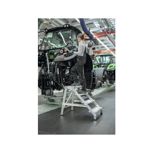 MUNK Podestleiter max. Arbeitshöhe 3 m