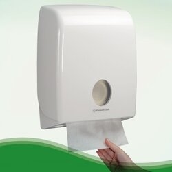 Scott® Papierhandtücher NATURA™
