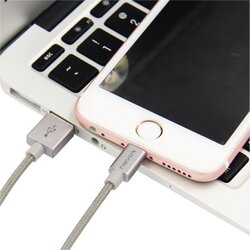 nevox USB-Kabel USB-A-Stecker/Lightning-Stecker