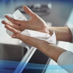 Scott® Papierhandtücher Essential™
