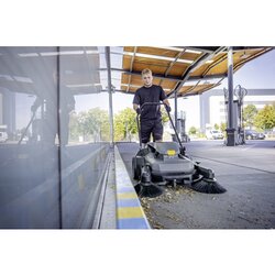 Kärcher Handkehrmaschine KM 70/25 C Bp 2SB Zubehör erforderlich