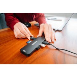 Verbatim USB-Hub CMH-08 85 W