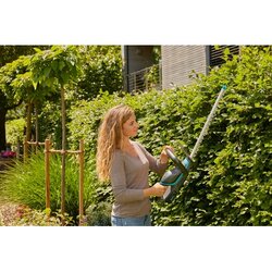 GARDENA Heckenschere ComfortCut 50/18V P4A mit Akkupack