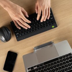 R-Go Tools Tastatur Compact Break ergonomisch