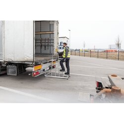 MUNK Podestleiter max. Arbeitshöhe 3 m