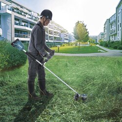 Makita® Freischneider DUR368A Zubehör erforderlich