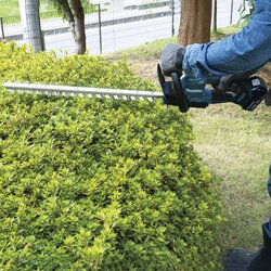 Makita® Heckenschere DUH506 Zubehör erforderlich