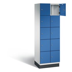 C+P Schließfachschrank Cambio mit Sockel 600 x 1.950 x 525 mm (B x H x T) 10 Fächer lichtgrau