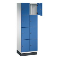 C+P Schließfachschrank Cambio mit Sockel 600 x 1.950 x 525 mm (B x H x T) 8 Fächer lichtgrau