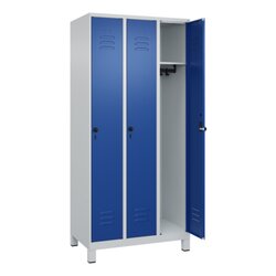 C+P Kleiderspind Classic PLUS mit Standfuß 900 x 1.950 x 500 mm (B x H x T) lichtgrau