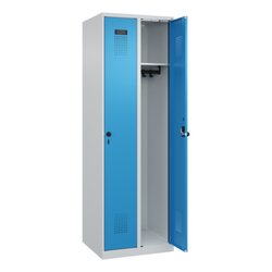 C+P Kleiderspind Evolo PLUS mit Sockel 2 Abteile lichtgrau