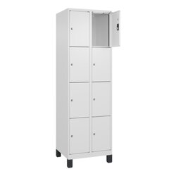 C+P Schließfachschrank Evolo PLUS mit Standfuß 8 Fächer verkehrsweiß