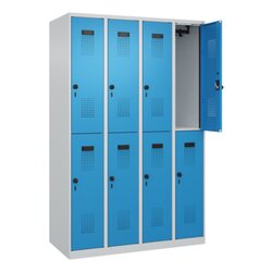 C+P Kleiderspind Evolo PLUS mit Sockel 1.200 x 1.850 x 500 mm (B x H x T) lichtgrau