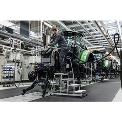 MUNK Podestleiter R13 inkl. Handlauf max. Arbeitshöhe 2,8 m